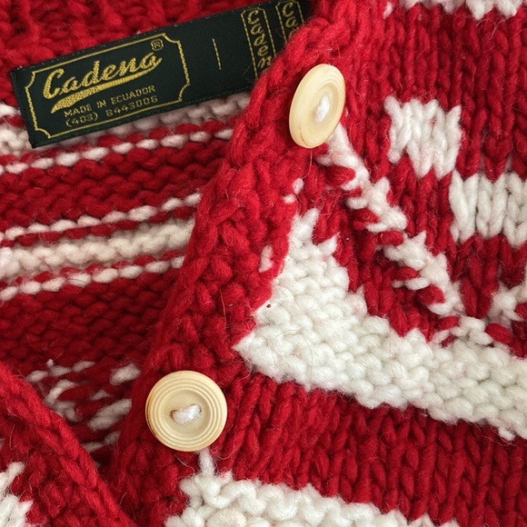 Ecuadorian CADENA Oversize Pullover
Collared Handknit Heavy Pure Wool Sweater - Picture 3 of 5